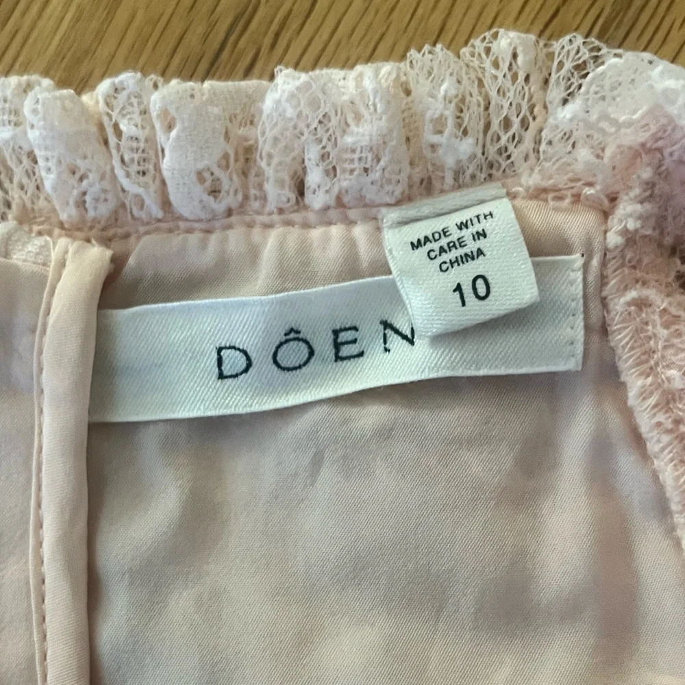 Doen Delicate Blush Lace Kids Dress - Picture 4 of 4